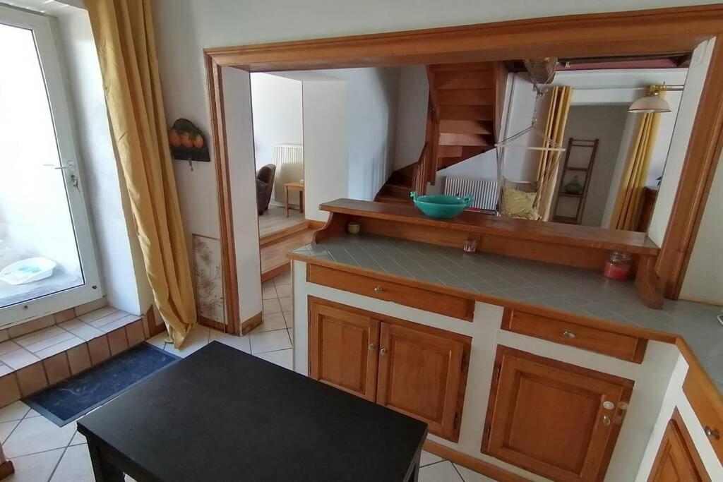 Maison Chaleureuse Et De Detente Avec Piscine Et Spa Chassemy Екстер'єр фото
