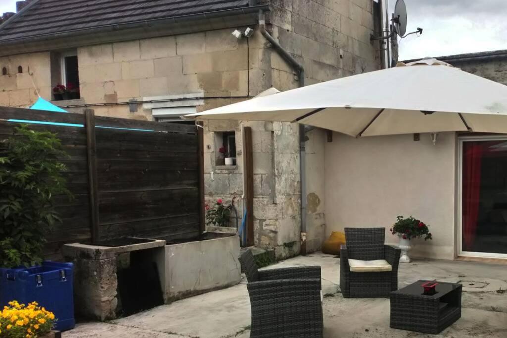 Maison Chaleureuse Et De Detente Avec Piscine Et Spa Chassemy Екстер'єр фото